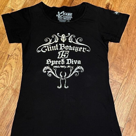 New NASCAR Clint Bowyer #15 Ladies sz. Medium Short Sleeve T-Shirt - Picture 1 of 7